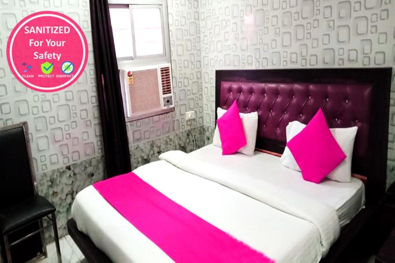 Goroomgo Krishna Palace Charbagh 3*