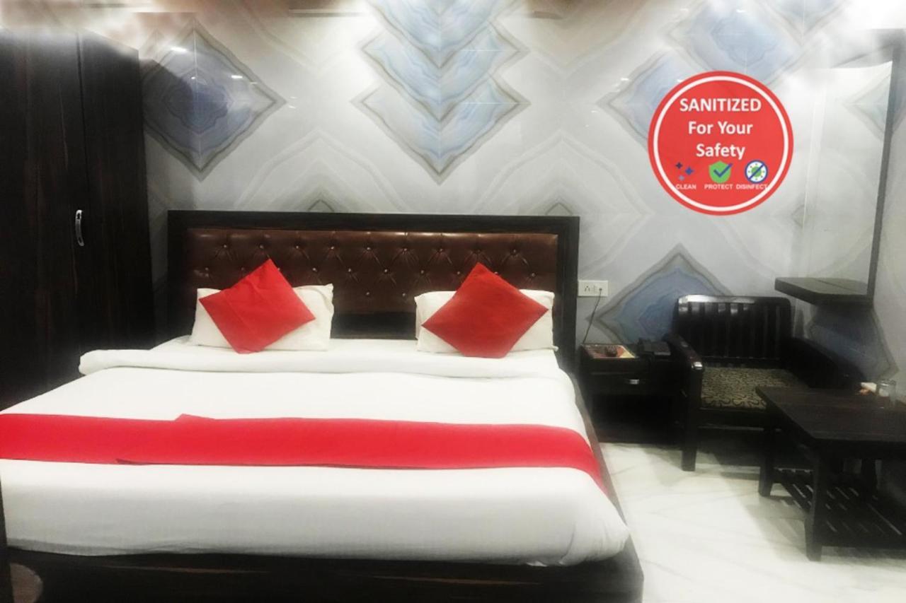 Hotel Goroomgo Krishna Palace Charbagh Lucknow