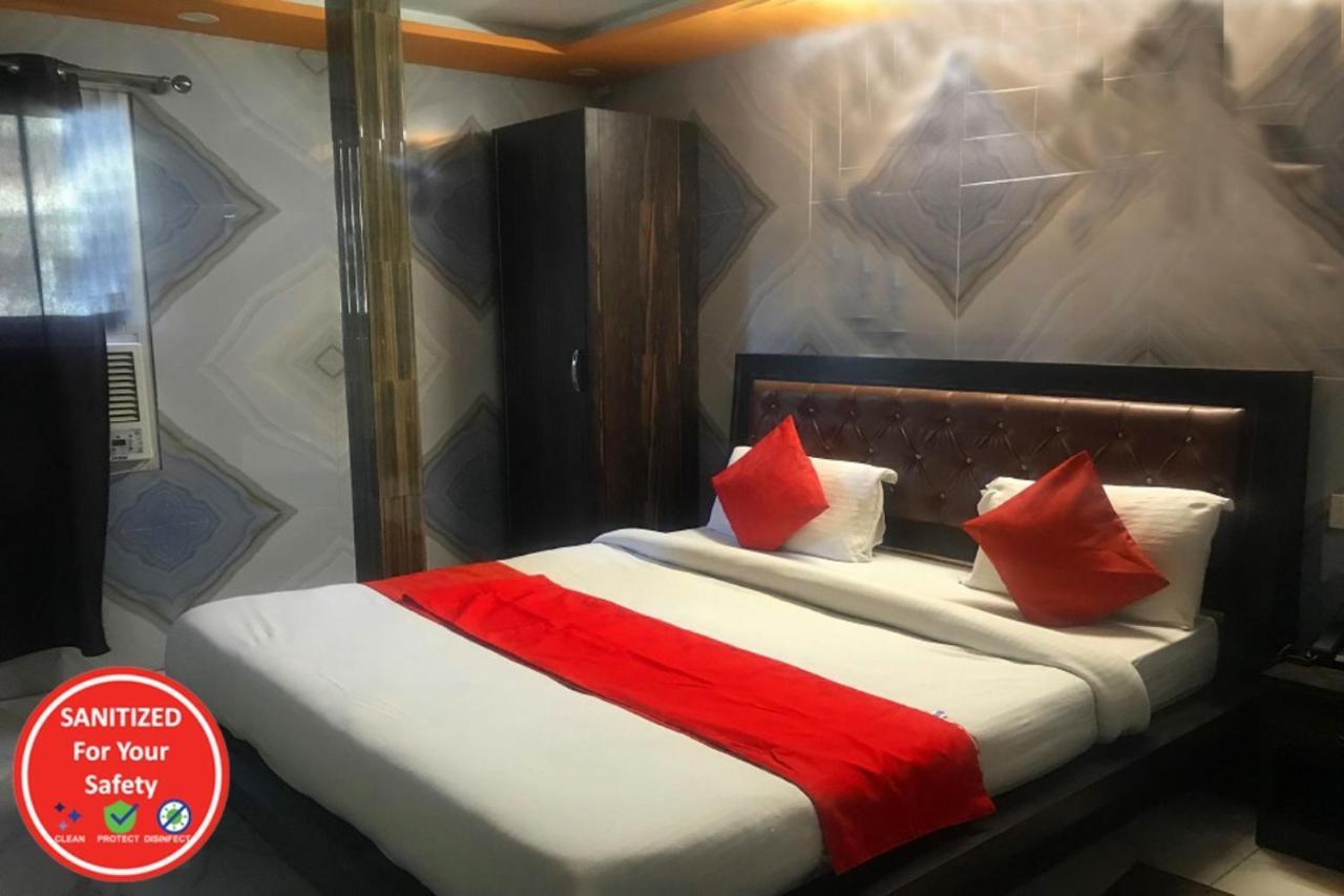 Hotel Goroomgo Krishna Palace Charbagh 3*